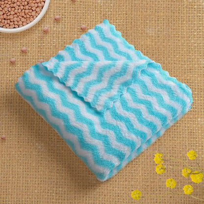 Shophively™ Dog Bath – Absorbent Dog Towel